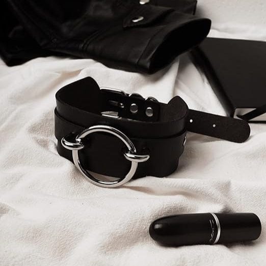 Collier d'Appartenance BDSM avec Laisse - FetishTentation | Large, Ajustable & Sexy FetishTentation Sensations plus