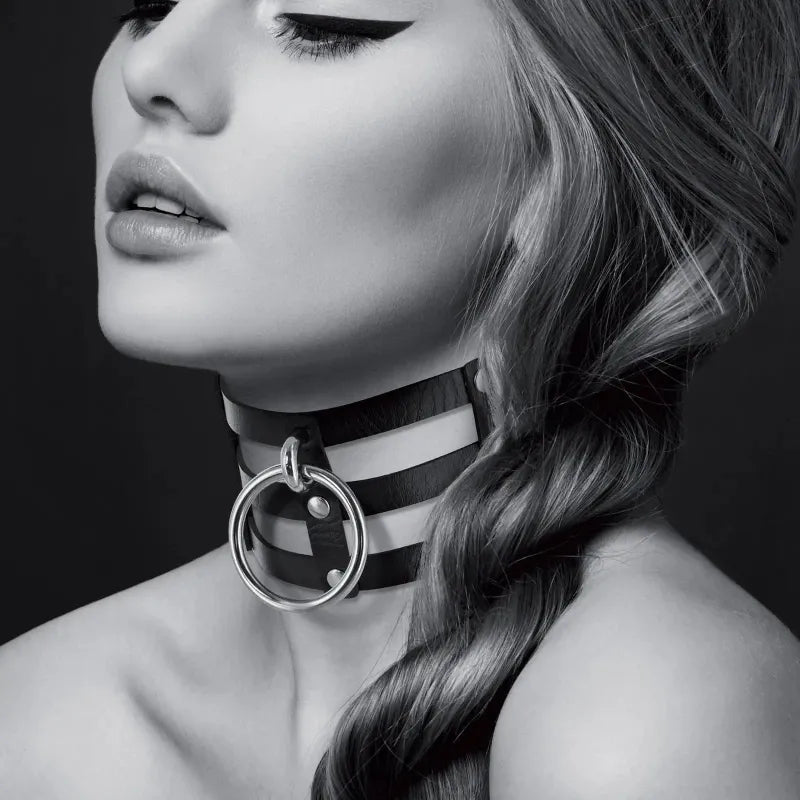 Accessoire - Bijoux Pour Toi - Collier avec Anneau et Triple Lanières Bijoux pour toi Sensations plus